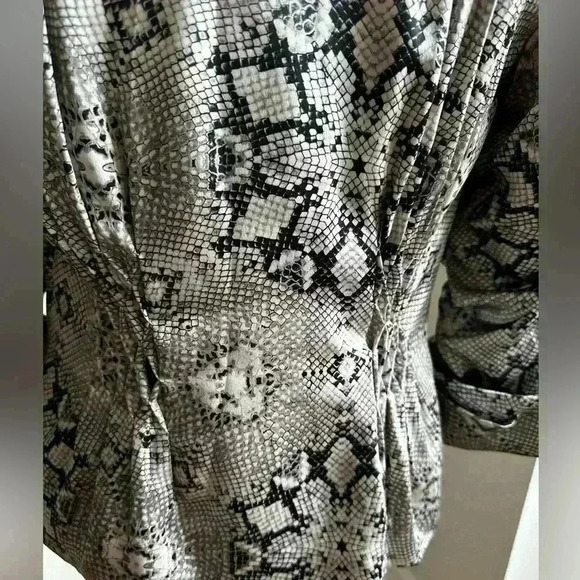 Alberto Makali Womens 100% Silk Snakeskin Blazer Jacket Fitted Glam Designer XS* - Picture 3 of 10